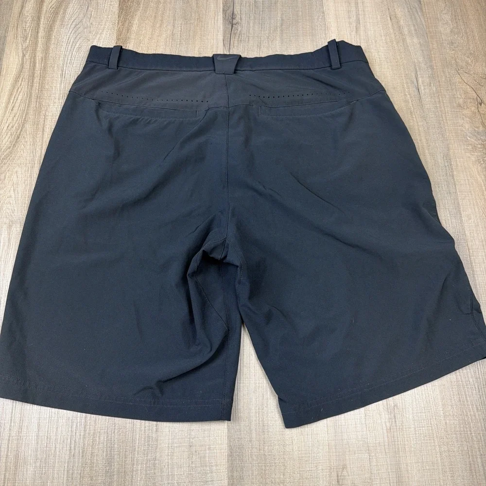 Nike Golf Dri Fit Shorts Men's‎ 35 Black Tour Performance Stretch Athletic
